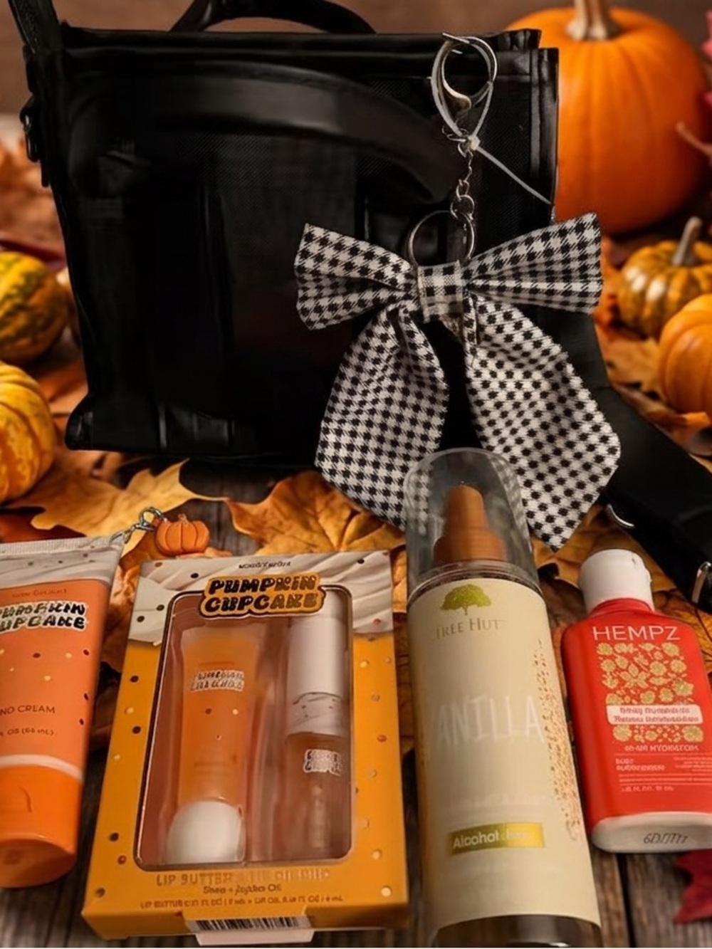 Hempz Pumpkin lotion & Lip Care Set with Black makeup Bag and bow bag charm